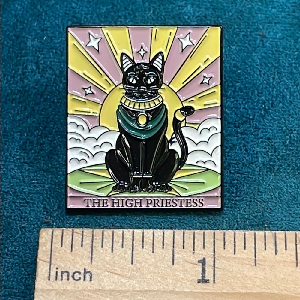 Black Cat Enamel Pin - The High Priestess - Picture 4 of 4